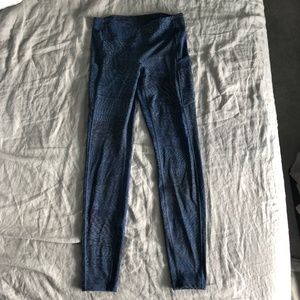 Lululemon Speed Up Tight (Full On Luxtreme) 28" - Blue - Size 6